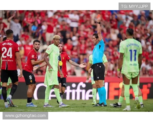 汉茨科：巴萨压力大让我们不敢冒险